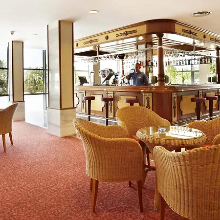 Отель Grupotel Taurus Park Плайя де Пальма
